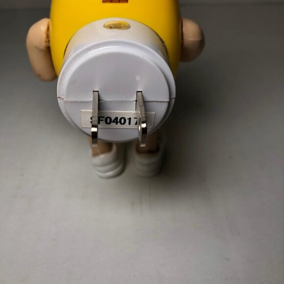 Vintage Yellow M&M Peanut Night Light Electronic, Works - Picture 8 of 9
